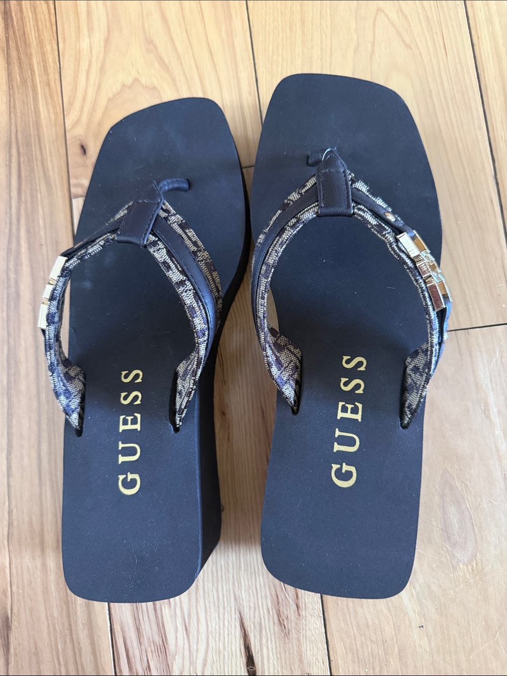 GUESS Brown Platform Sandals with Patterned Straps and Gold Accents